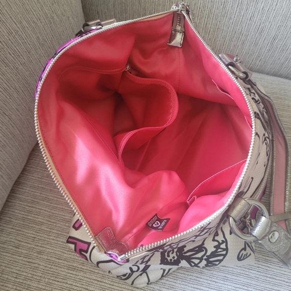 Coach Poppy Graffiti Floral Art Bag 16306 - Picture 5 of 11